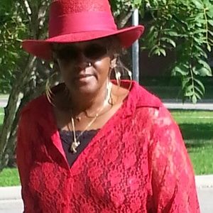 Meet your Posher, Paulette
